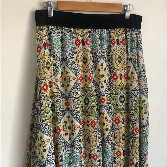 LuLaRoe Colorful Patterned Women's Skirt - Picture 10 of 10